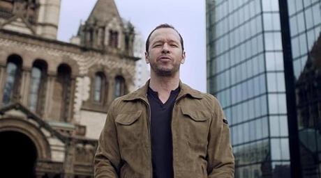Donnie Wahlberg standing in Copley Square in the new FiOS commercial.
